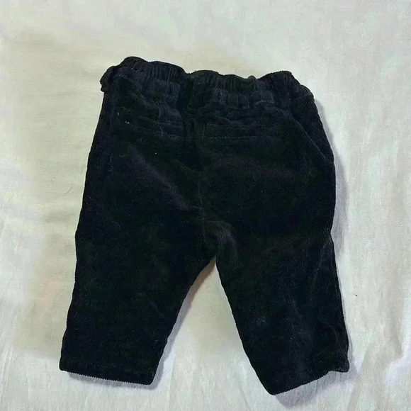 The Children's Place - 2 piece newborn outfit.  Size 0-3 months - Picture 7 of 7